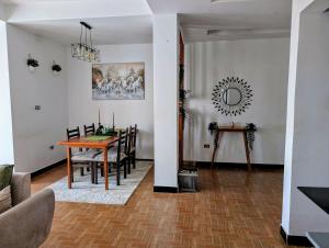 Χώρος καθιστικού στο Luxurious 1- Bedroom Apartment in Bole Bulbula +7 φωτογραφίες