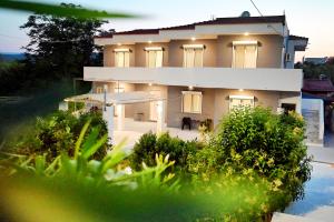 Φωτογραφία από το άλμπουμ του Karmik Concept Apartments στην Αφάντου +29 φωτογραφίες