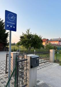 Fotografia z galérie ubytovania Apartman M - sa dvije spavaće sobe v destinácii Karlovac