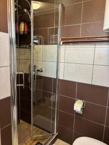 Kúpeľňa v ubytovaní Apartman M - sa dvije spavaće sobe + 27 fotografií