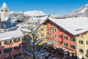 Nespecifikovaný výhled na hory nebo výhled na hory při pohledu z hotelu