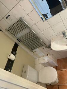 Φωτογραφία από το άλμπουμ του The George Hotel σε Henfield