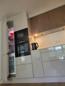 Afbeelding uit fotogalerij van Chambre d'hôte, dans 4 pièce, avec terasse jardin in Saint-Witz