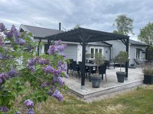 Photo de la galerie de l'établissement 4 star holiday home in SÖLVESBORG, à Sölvesborg 45 autres photos