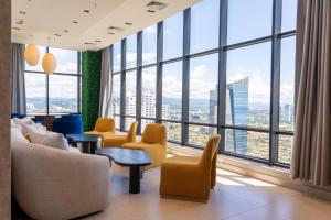 Posezení v ubytování Business Loft with Park View