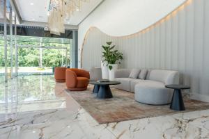 Posezení v ubytování Business Loft with Park View