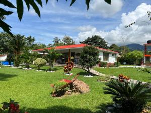 Giardino di Alojamiento campestre en Restrepo