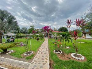 Giardino di Alojamiento campestre en Restrepo