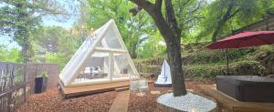 Vonkajšia záhrada v ubytovaní Bubble Glamping Sicily