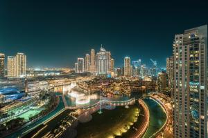 Nespecifikovaný výhled na destinaci Dubaj nebo výhled na město při pohledu z apartmánu