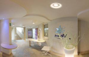 Phòng tắm tại Suite & Spa Mirabel