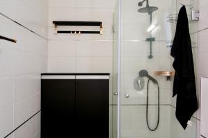 Bilik mandi di San Suite +14 gambar