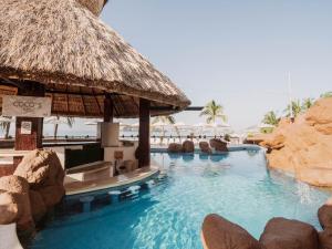 Hồ bơi trong/gần HS HOTSSON Hotel Acapulco