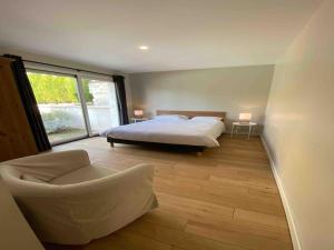 Ένα ή περισσότερα κρεβάτια σε δωμάτιο στο Villa in France with Private Pool & Garden +13 φωτογραφίες