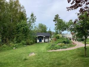 Fotografie z fotogalerie ubytování Cottage with Sea View and Sauna v destinaci Väddö