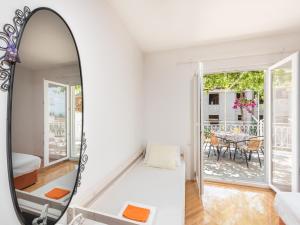 Χώρος καθιστικού στο Apartment Hope ST - Two Bedroom Apartment with Balcony