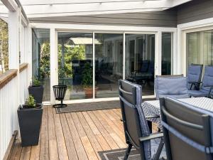 Imagen de la galería de 5 star holiday home in EKSJÖ, en Eksjö 22 fotos más