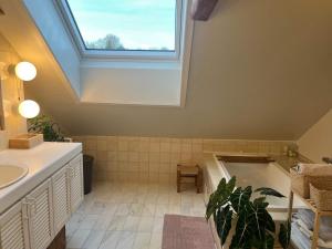 Koupelna v ubytování 8 person holiday home in LARVIG + 28 fotografií