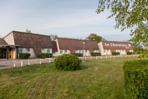 Gallery image of Le Charollais Motel Contact-Hôtel in Vitry-en-Charollais +25 photos