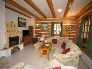 Gallery image of Peaceful Mountain Holiday Stay, cleaning included in Stupná +32 photos