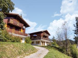 Gambar di galeri bagi 8p Chalet in the mountains near Fiesch ski area, cleaning included di Fiesch