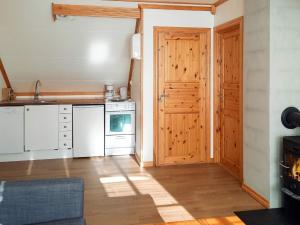 Gallery image of Apartment lyngdal XI in Lyngdal +24 photos