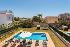 The swimming pool at or close to Villa Fuegosol