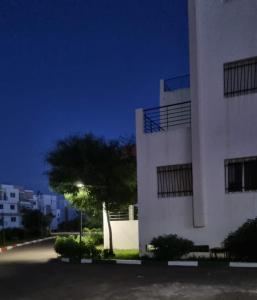 Το κτήριο όπου στεγάζεται  το διαμέρισμα