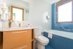 Kúpeľňa v ubytovaní Villa Kiotari Alia