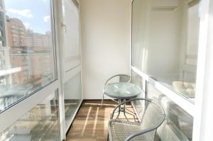 Balkón alebo terasa v ubytovaní Petrovdom Apartments 11-120 in RC Hoffman House, 34 Zolotoustivska Street