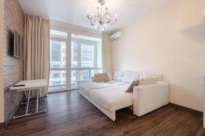 Posteľ alebo postele v izbe v ubytovaní Petrovdom Apartments 11-120 in RC Hoffman House, 34 Zolotoustivska Street