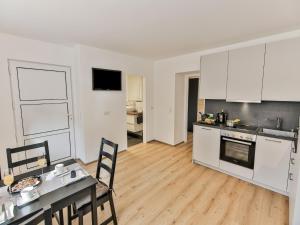 Fotografija v galeriji nastanitve Elegant Apartment in Inzing with terrace v mestu Inzing