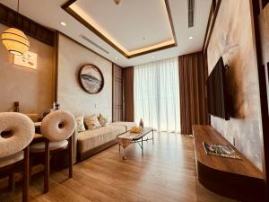 Μια τηλεόραση ή/και κέντρο ψυχαγωγίας στο Sakura Homestay - Landmark Ecopark