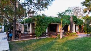 Zahrada ubytování 4 Acre 3BHK Defence Raya Farmhouse