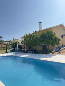 Swimmingpoolen hos eller tæt på Casa da Alegria - Piscina, Sala de Jogos, 4 Quartos
