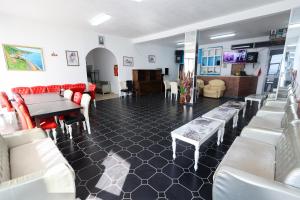 Posezení v ubytování Hostel Ismail Bej