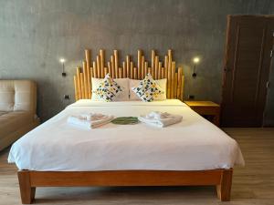 Postel nebo postele na pokoji v ubytování Anyavee Krabi Beach Resort