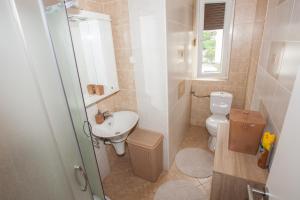 Kupatilo u objektu Apartman Kotor