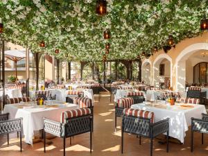 Ресторан / где поесть в Hotel Byblos Saint-Tropez