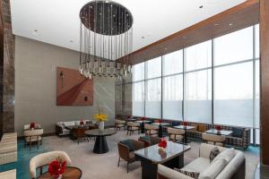 Un lugar para sentarse en Vignette Collection Shanghai Snow World Hotel by IHG