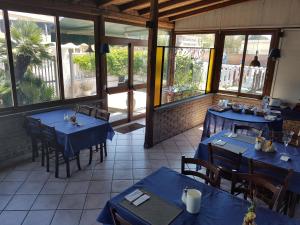 Restaurace v ubytování Albergo Villa Marina