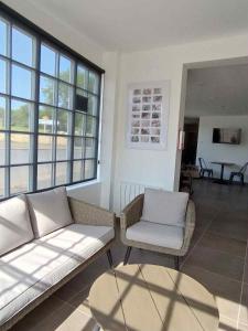 Gallery image of Les Chambres avec SDB,1 Studio l'intérieur complètement rénové en 2024,plage du Débarquement 5 minutes à pied in Vierville-sur-Mer