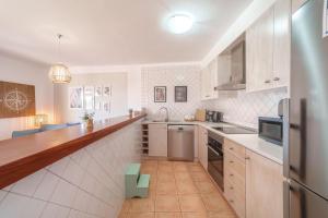Kuchyň nebo kuchyňský kout v ubytování Casa GOLDI by Mallorca Villa Selection