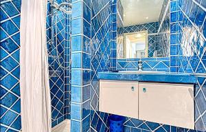 Un baño de L'ORANGER maison pittoresque et confortable proche des plages, Croisette et centre-ville