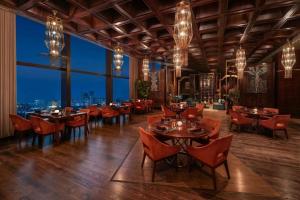 Restaurace v ubytování Hotel MDF TArk Near Delhi Airport