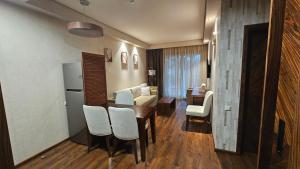 Χώρος καθιστικού στο Dreamland Oasis Аpart