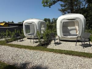 Zahrada ubytování Direkt am Wallersee - Cubes