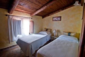 Postel nebo postele na pokoji v ubytování Bed and Breakfast Tenuta Palmieri ONLY ADULT