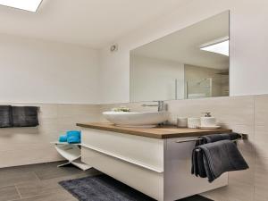 Fotografija v galeriji nastanitve Elegant Apartment in Inzing with terrace v mestu Inzing