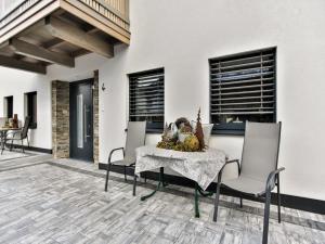Fotografija v galeriji nastanitve Elegant Apartment in Inzing with terrace v mestu Inzing